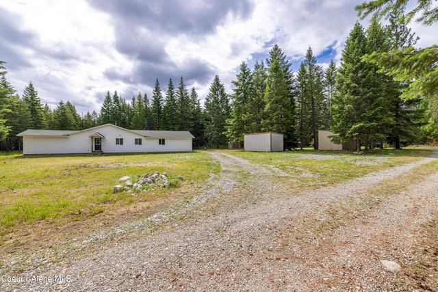8924 E Black Bear RD, Athol, ID 83801