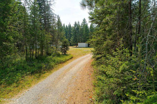 8924 E Black Bear RD, Athol, ID 83801