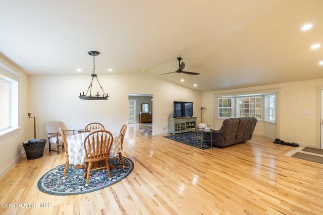 8924 E Black Bear RD, Athol, ID 83801