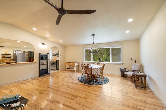 8924 E Black Bear RD, Athol, ID 83801