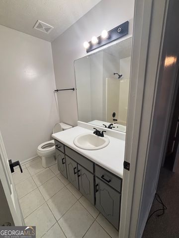 6282 Amberly Road, Rex, GA 30273