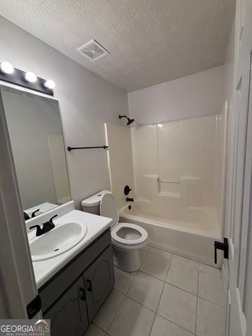 6282 Amberly Road, Rex, GA 30273