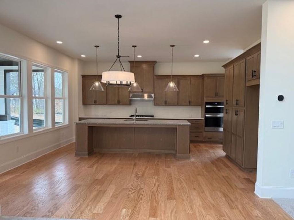 6010 Canal Street, Woodstock, GA 30188