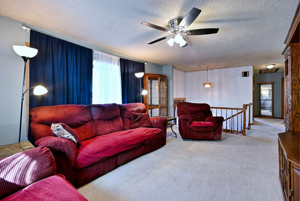 741 N Michigan Street, Elmhurst, IL 60126 — photo 3