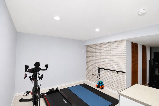 129 N Windsor Circle, Bloomingdale, IL 60108
