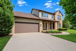 129 N Windsor Circle, Bloomingdale, IL 60108