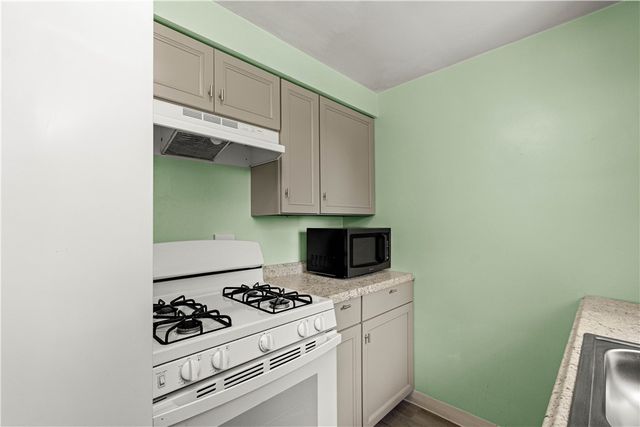 5185 Caste Drive, Whitehall, PA 15236