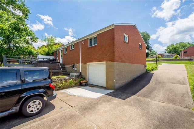 5185 Caste Drive, Whitehall, PA 15236