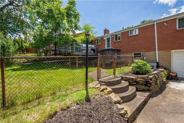 5185 Caste Drive, Whitehall, PA 15236