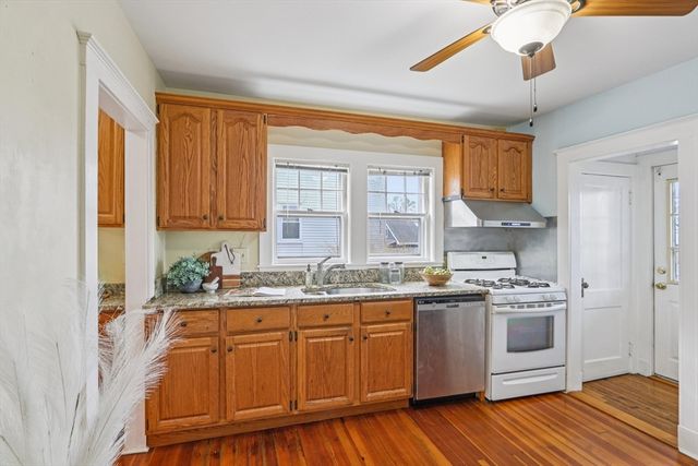48 Gilbert Rd 48, Belmont, MA 02478