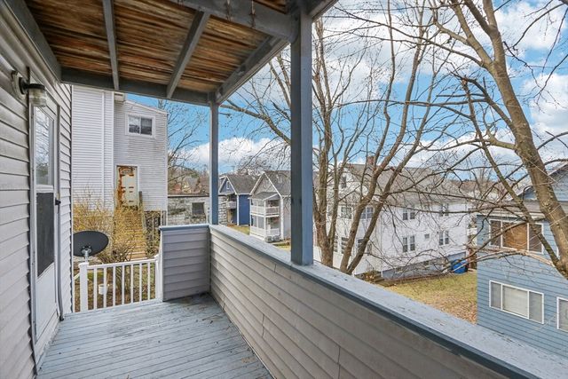 48 Gilbert Rd 48, Belmont, MA 02478