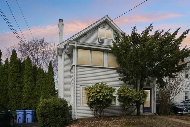 48 Gilbert Rd 48, Belmont, MA 02478