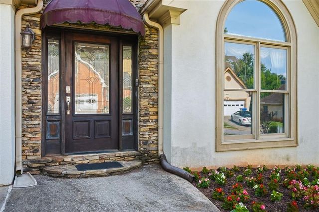 813 Ridgeland Trail, Clarkston, GA 30021