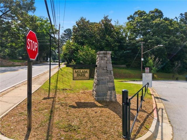 813 Ridgeland Trail, Clarkston, GA 30021