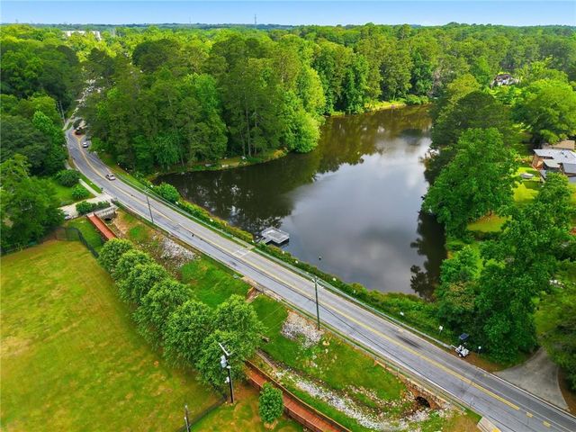 813 Ridgeland Trail, Clarkston, GA 30021
