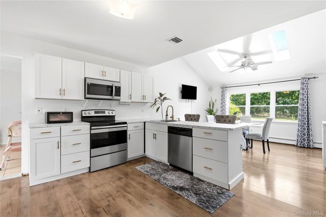 43 Margin Drive W, Shirley, NY 11967