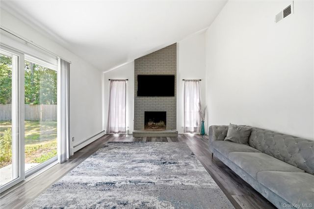 43 Margin Drive W, Shirley, NY 11967