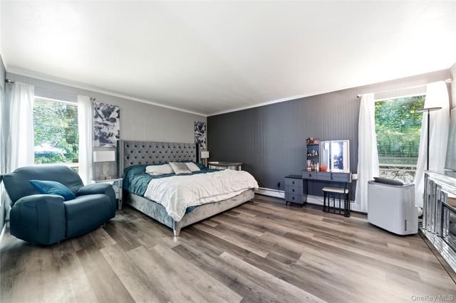 43 Margin Drive W, Shirley, NY 11967