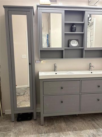 210 Woodcliff Court, Fairburn, GA 30213