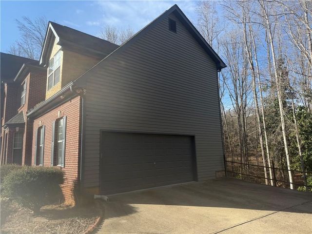 210 Woodcliff Court, Fairburn, GA 30213