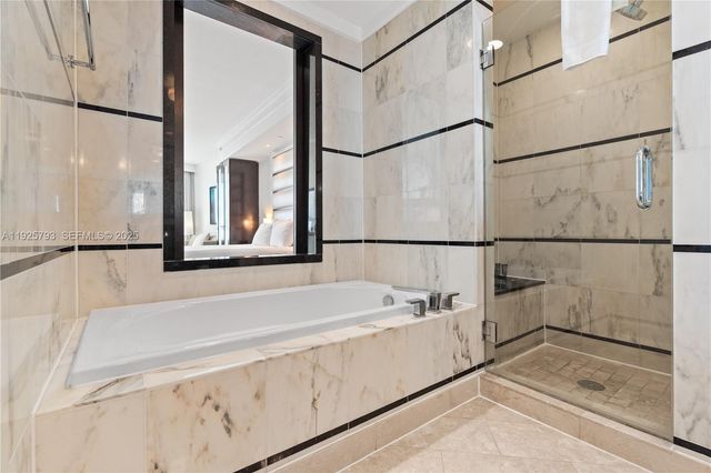 4391 Collins Ave 1814, Miami Beach, FL 33140