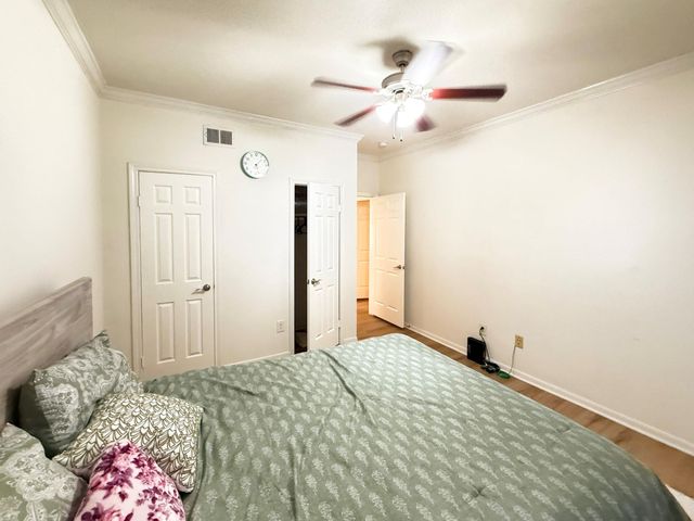 2255 Braeswood Park Drive 117, Houston, TX 77030