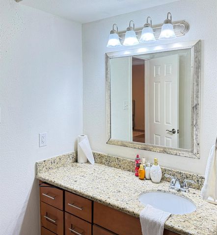 2255 Braeswood Park Drive 117, Houston, TX 77030