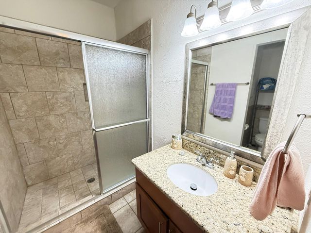 2255 Braeswood Park Drive 117, Houston, TX 77030