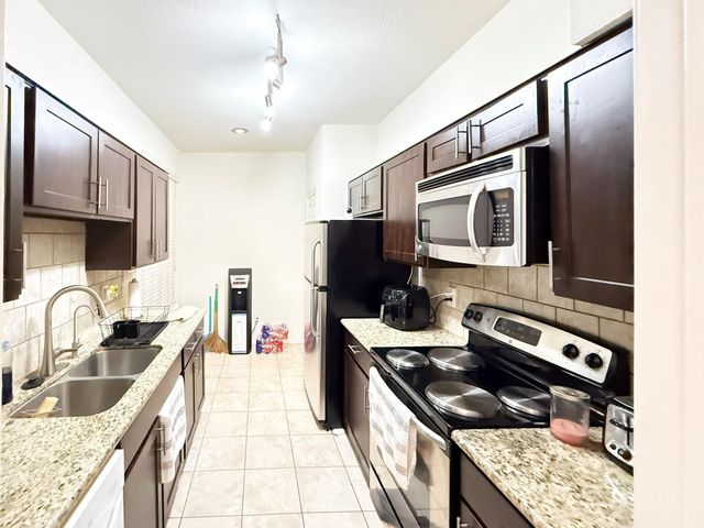 2255 Braeswood Park Drive 117, Houston, TX 77030