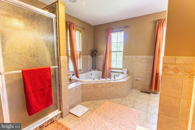 3 MACKENZIE CT, Sewell, NJ 08080