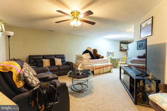 3 MACKENZIE CT, Sewell, NJ 08080