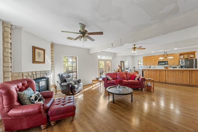 712 Cedar Ridge Drive, China Spring, TX 76633