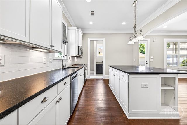 3855 Greenleffe Drive, Statham, GA 30666