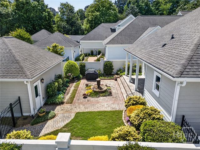 3855 Greenleffe Drive, Statham, GA 30666