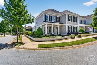 3855 Greenleffe Drive, Statham, GA 30666