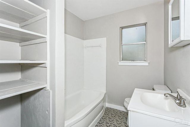 833 W Michigan Ave, Pensacola, FL 32505