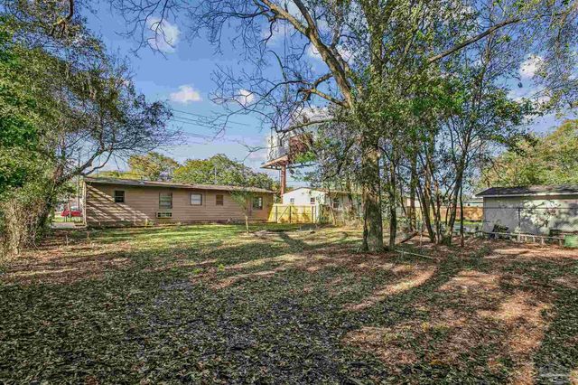 833 W Michigan Ave, Pensacola, FL 32505