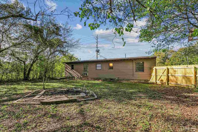 833 W Michigan Ave, Pensacola, FL 32505