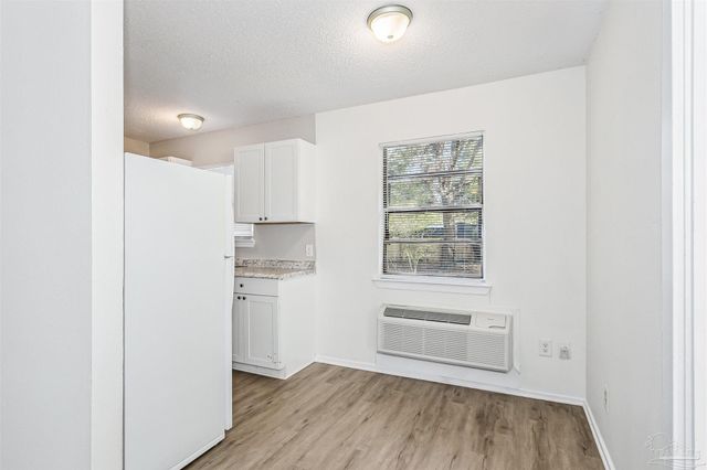 833 W Michigan Ave, Pensacola, FL 32505