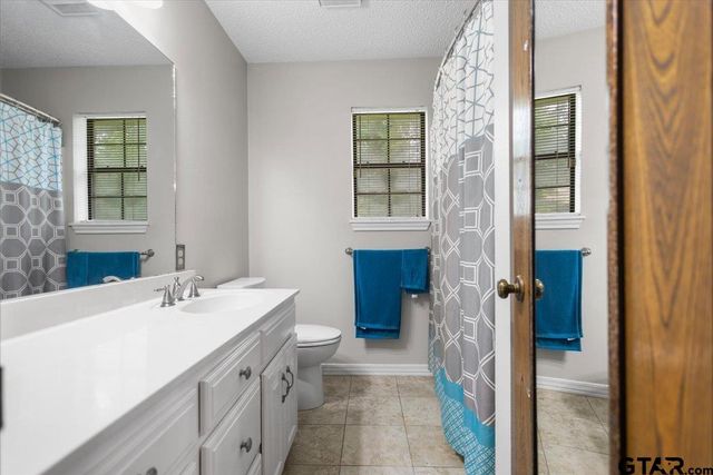 13804 Birchwood Cir, Lindale, TX 75771