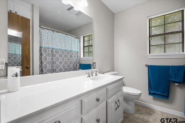 13804 Birchwood Cir, Lindale, TX 75771