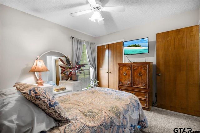 13804 Birchwood Cir, Lindale, TX 75771