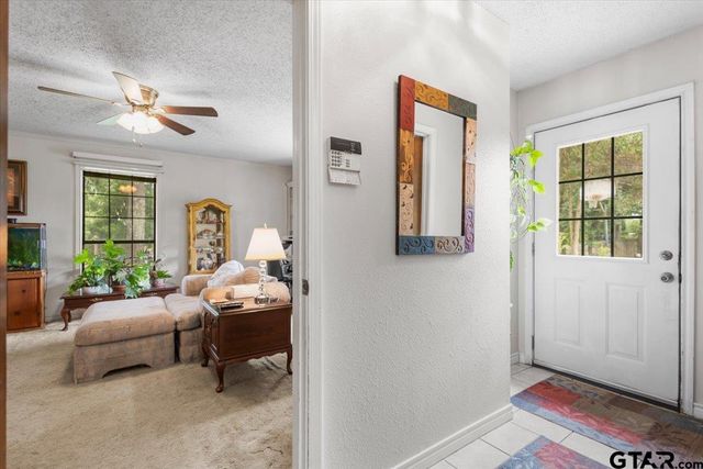 13804 Birchwood Cir, Lindale, TX 75771