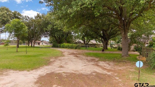 13804 Birchwood Cir, Lindale, TX 75771