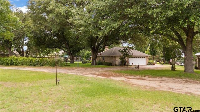 13804 Birchwood Cir, Lindale, TX 75771