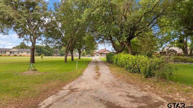 13804 Birchwood Cir, Lindale, TX 75771