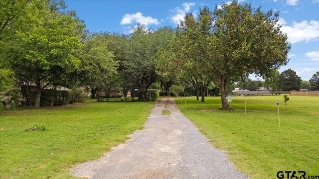 13804 Birchwood Cir, Lindale, TX 75771