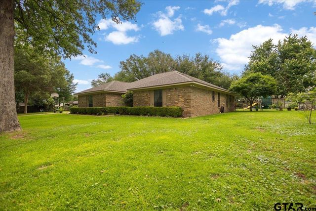 13804 Birchwood Cir, Lindale, TX 75771