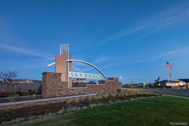 28405 E 4th Avenue, Watkins, CO 80137