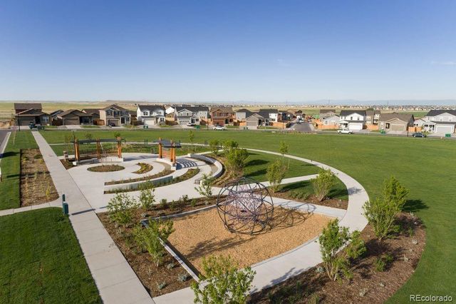 28405 E 4th Avenue, Watkins, CO 80137
